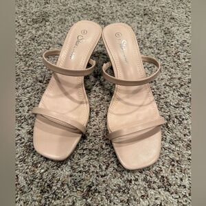 Stylish Tan Sandals size 8
